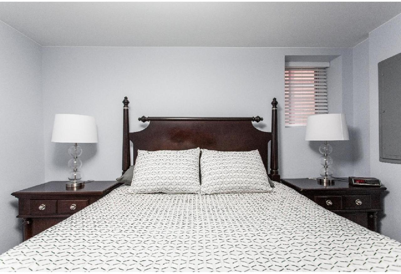 Forrestville Ave Large Suite Chicago Esterno foto
