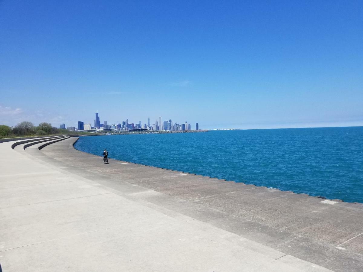 Forrestville Ave Large Suite Chicago Esterno foto